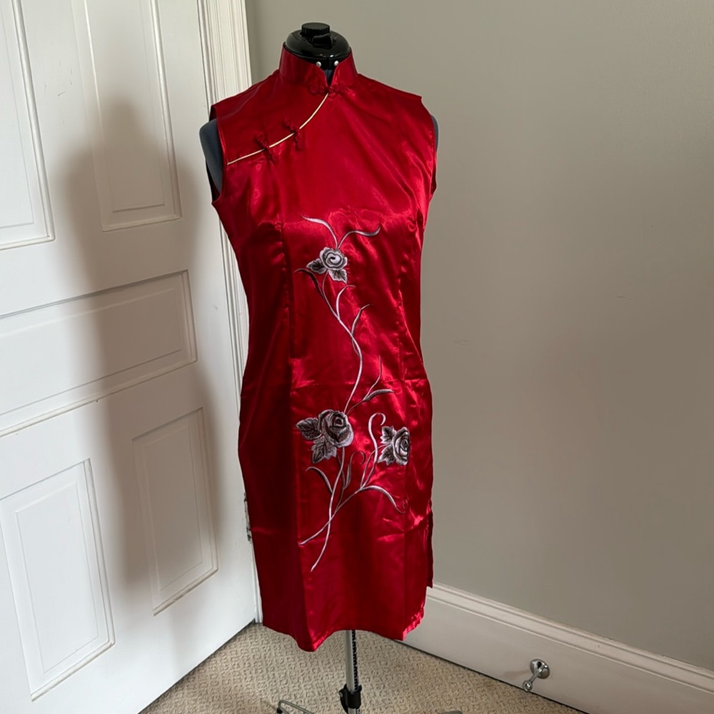 New Women’s Cheongsam Red Embroidered Dress